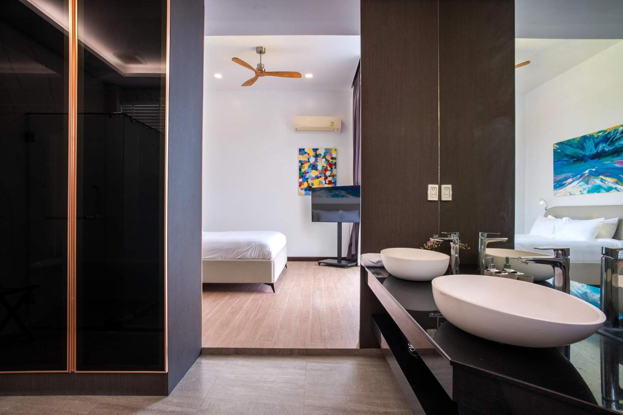 Villa Sky - Luxury 4Br Getaway In Phuket Ban Kata Bagian luar foto