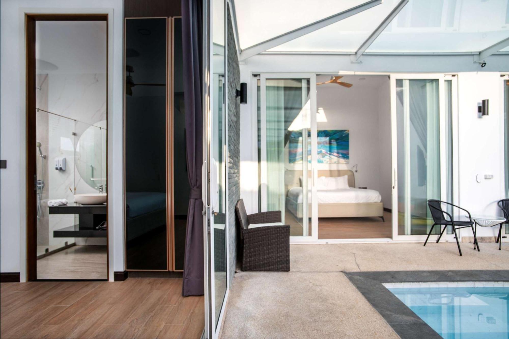 Villa Sky - Luxury 4Br Getaway In Phuket Ban Kata Bagian luar foto
